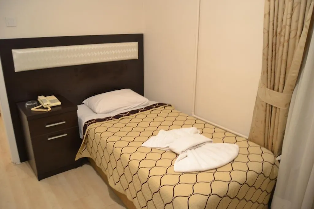 **  Koyunlu Hotel Ankara Turecko